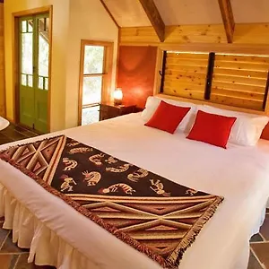 rainforest-ranch.queenslandhotels.net/
